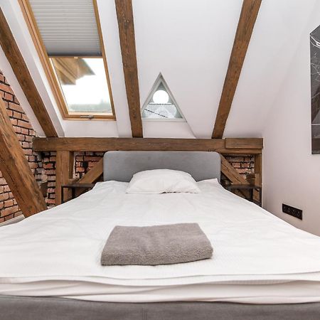 Uroczy Apartament グリヴィツェ エクステリア 写真