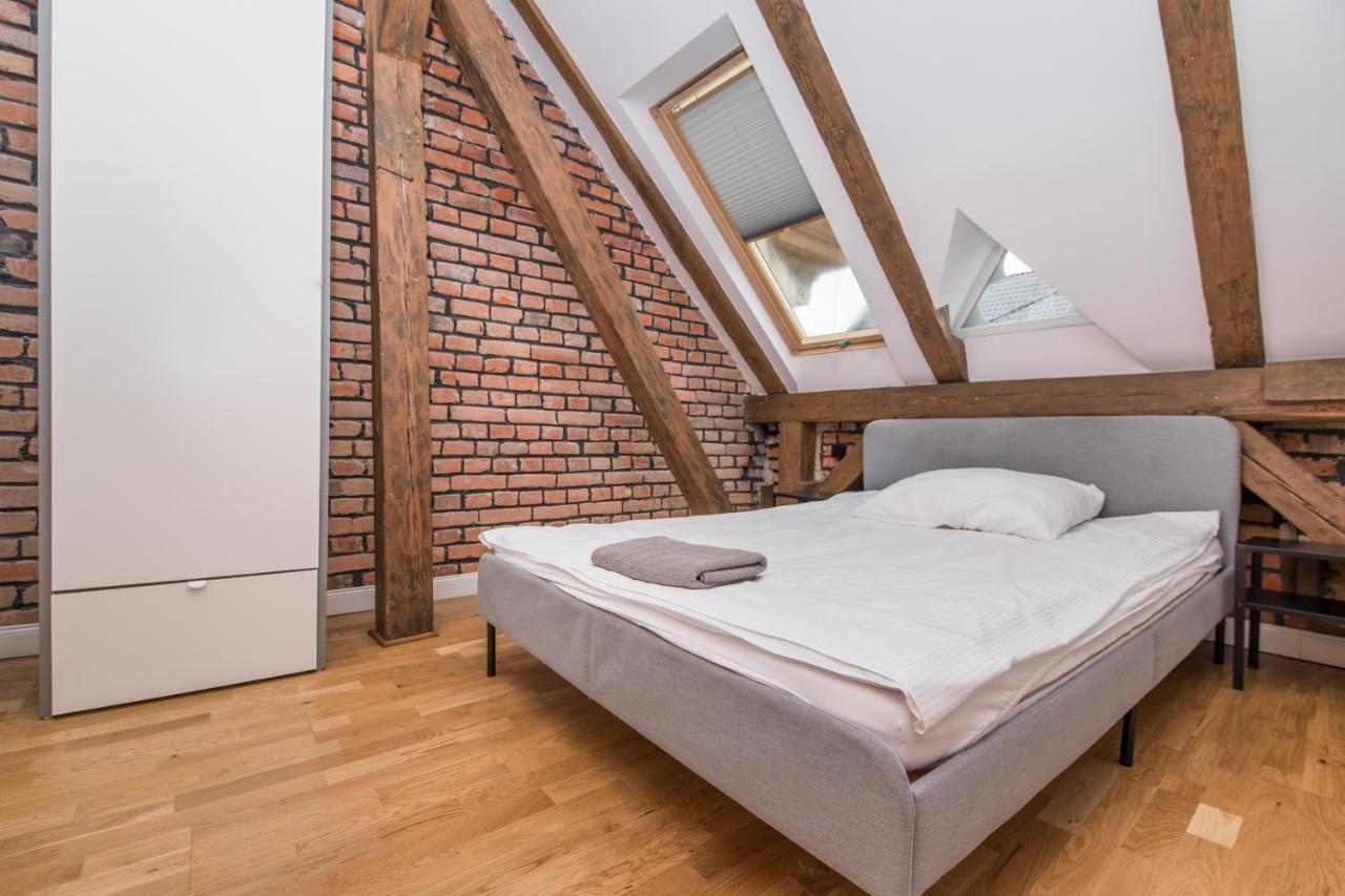 Uroczy Apartament グリヴィツェ エクステリア 写真
