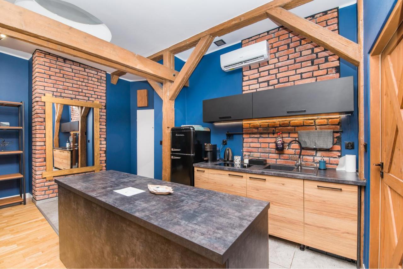 Uroczy Apartament グリヴィツェ エクステリア 写真