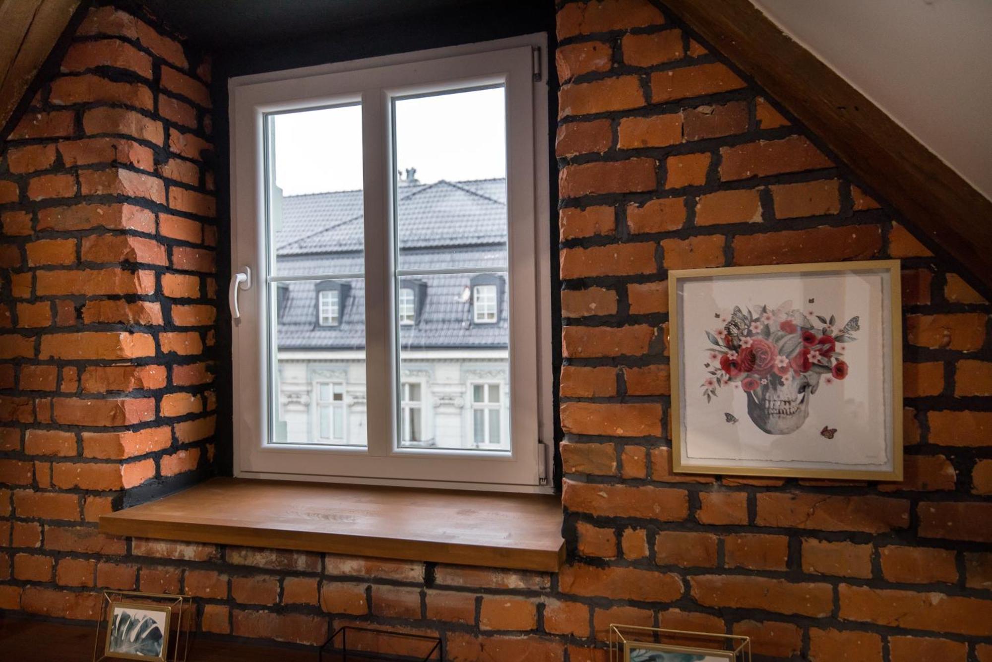 Uroczy Apartament グリヴィツェ エクステリア 写真