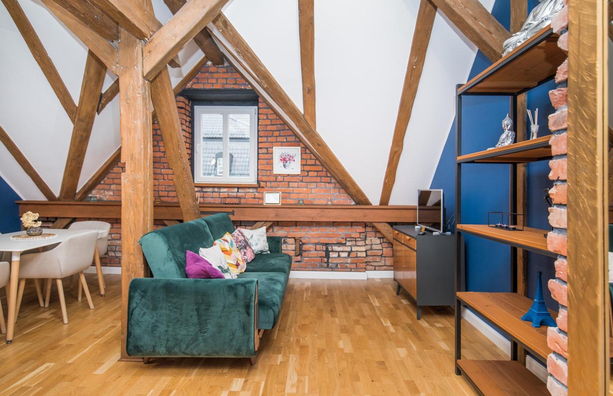 Uroczy Apartament グリヴィツェ エクステリア 写真